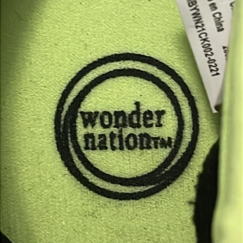 WONDER NATION WATER SHOES Size 13-1 kids Florescent Green Mesh and Black
